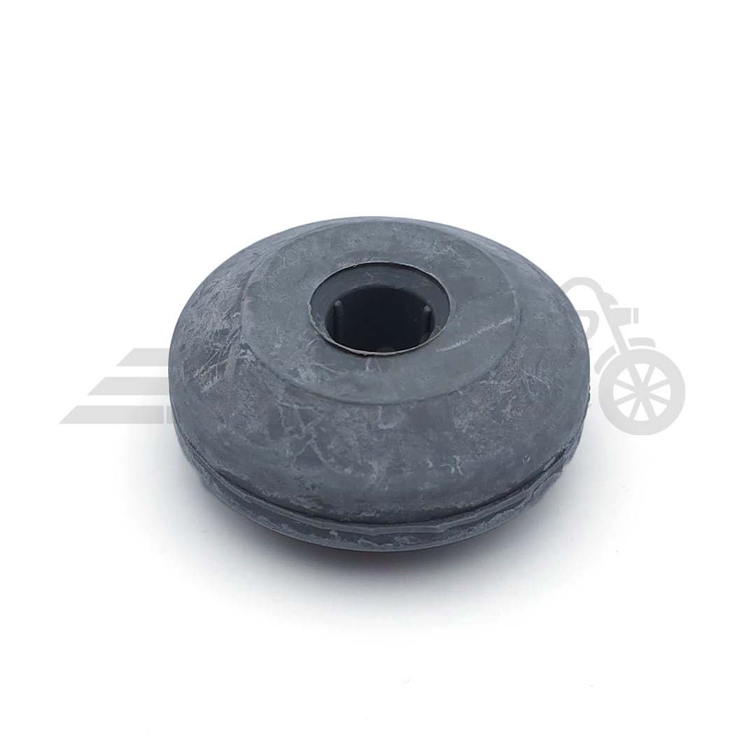 Verstärkter Lagergummi für Motorlager, groß (unten) - Simson S51, S50, S70, S53, S83 Verstärkter Lagergummi für Motorlager, groß (unten) - Simson S51, S50, S70, S53, S83