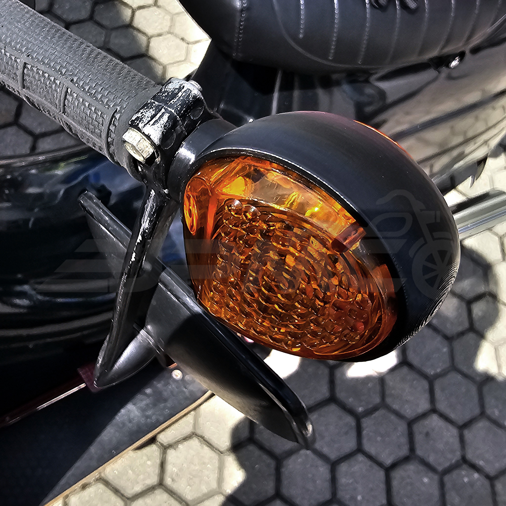 Set: 2 Blinker in Schwarz ohne orangenem Glas - Simson KR51/1 Schwalbe, KR51/2 Schwalbe, SR4-2 Star, SR4-3 Sperber, SR4-4 Habicht, MZ ES